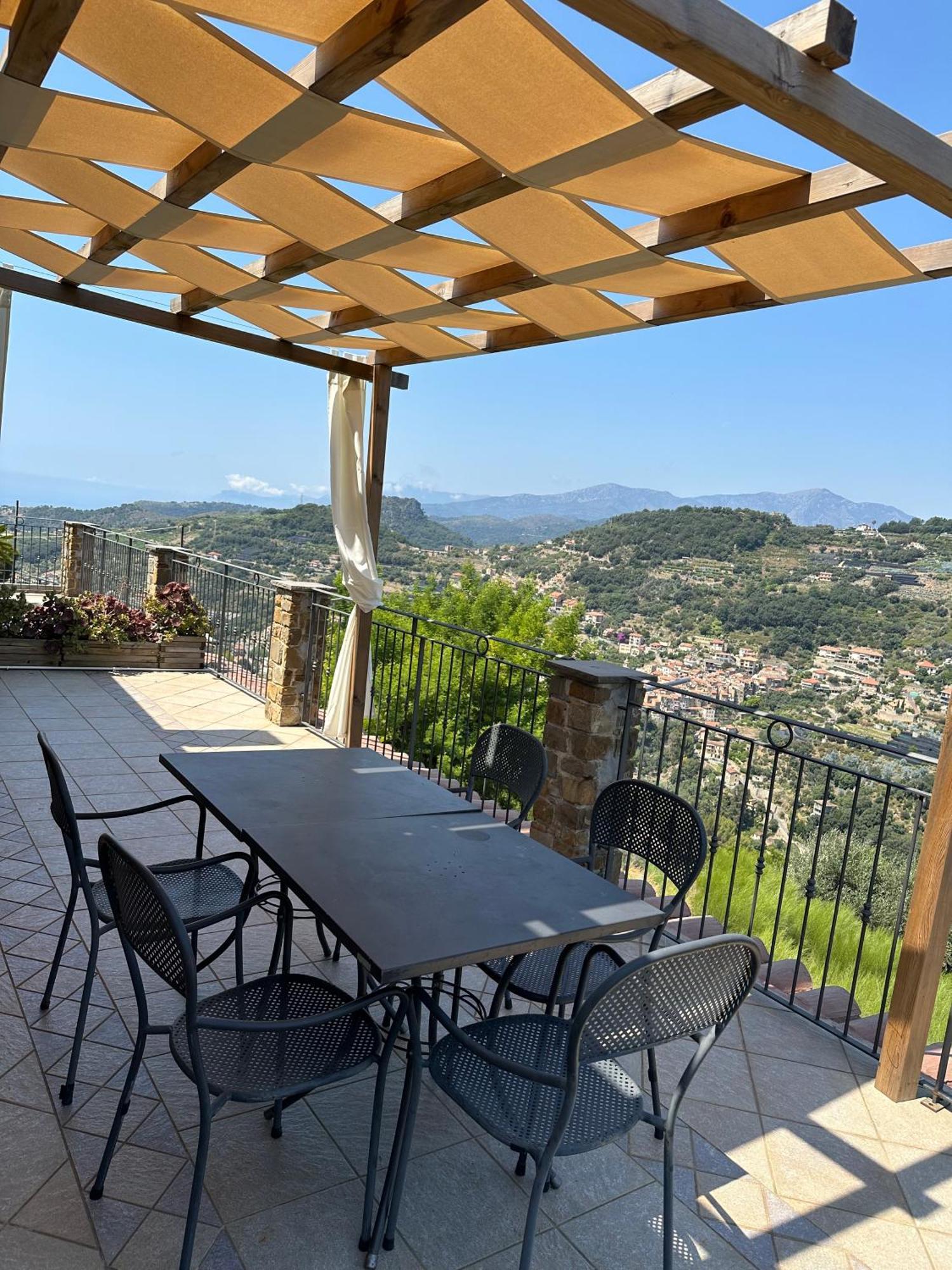 Agriturismo Ca Due Nonu Vallebona Eksteriør billede