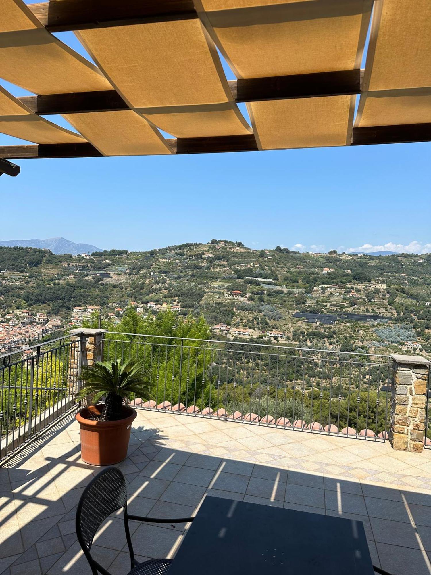 Agriturismo Ca Due Nonu Vallebona Eksteriør billede